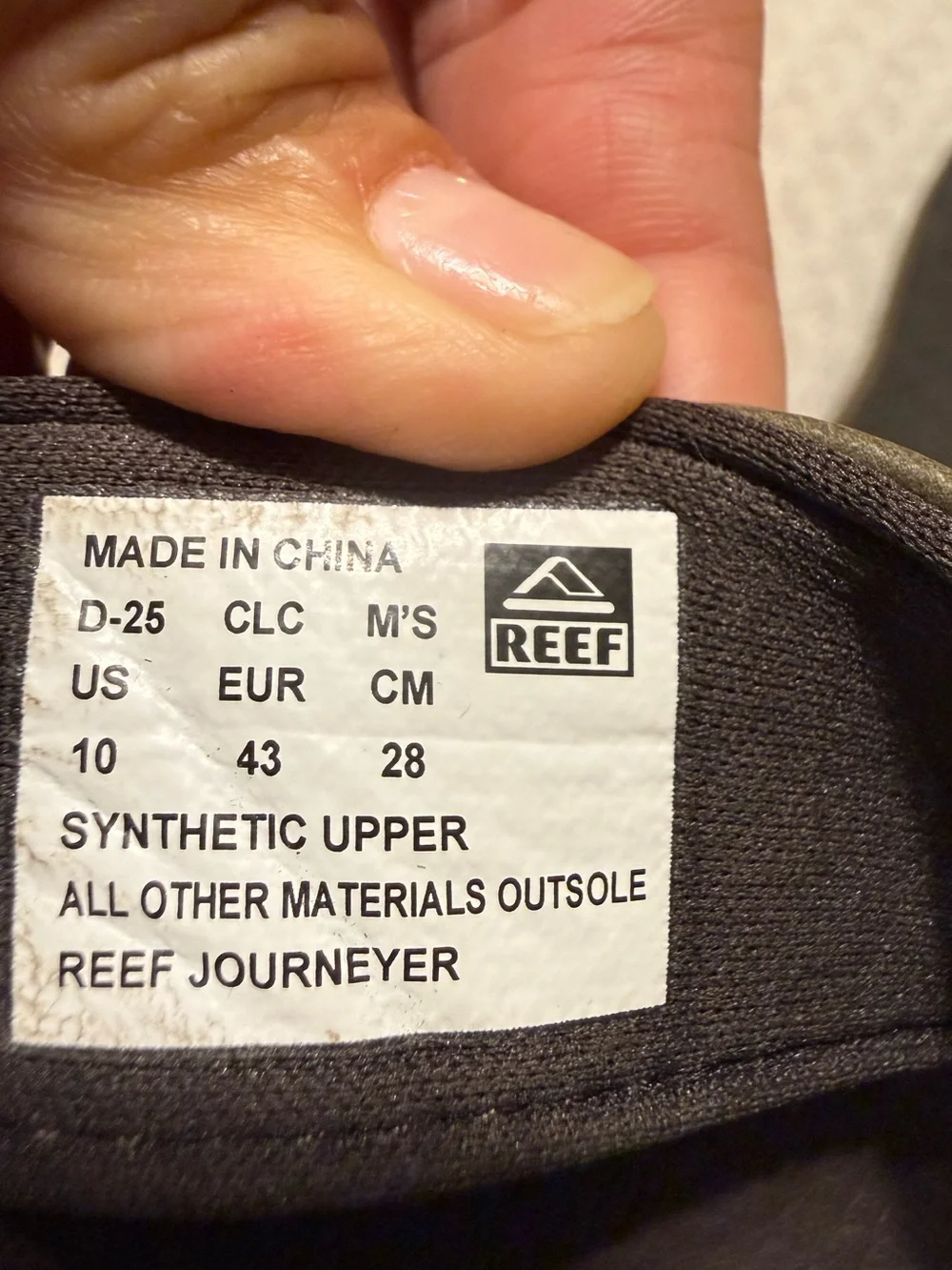 Reef Men’s Olive and Brown Flip Flop Sandals size 10